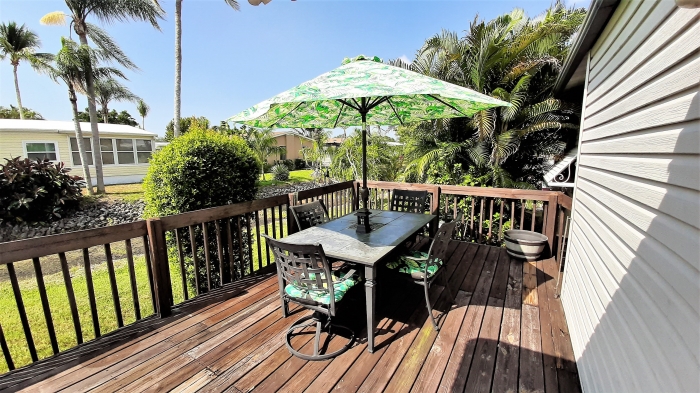 28 Ultimo Ct, Fort Myers FL- Furnished- Many Upgrades- Enclosed Lanai with A/C 3