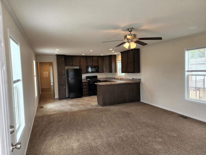 3 Beds, 2 Baths, 960 Sqft. Shelby Forest 3