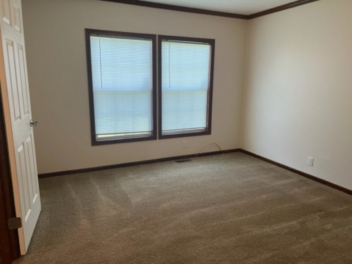 3 Beds, 2 Baths, 1216 Sqft. Apple Creek 6