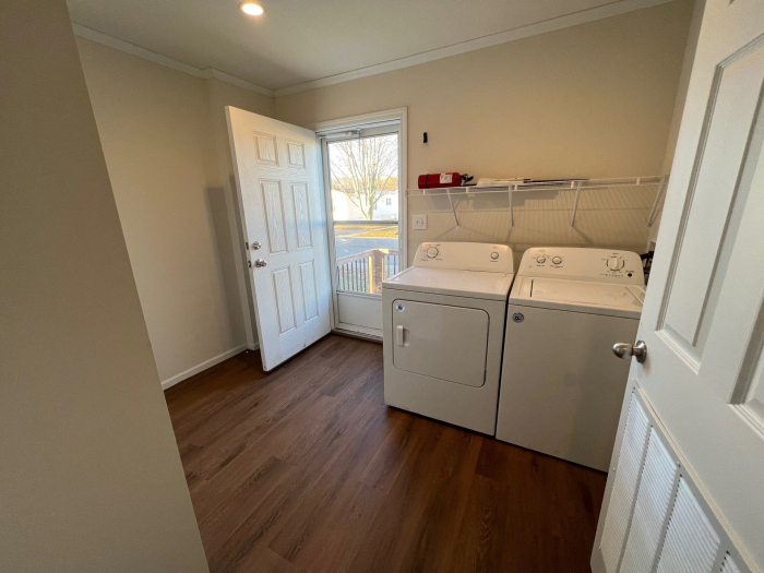 Brand New Home for Lease! 11