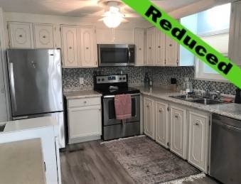916 Roseau W - Remodeled & Turnkey - Priced to Sell Quick - Close to Beaches 24