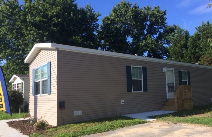 3 Beds, 2 Baths, 924 Sqft. Whispering Pines 1