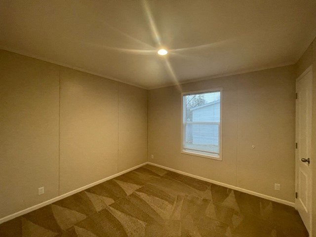 3 Beds, 2 Baths, 1144 Sqft. Lakeview 4