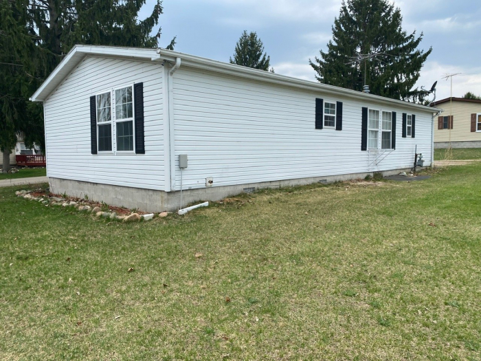 3br - 1152 sq ft2 - Manufactured Home For Sale: 1990 New Century 3