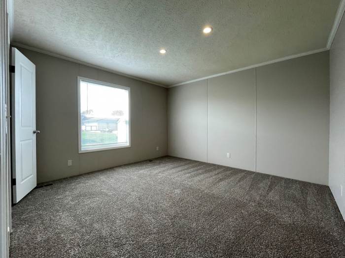 3 Beds, 2 Baths, 1352 Sqft. Sunset Ridge 6
