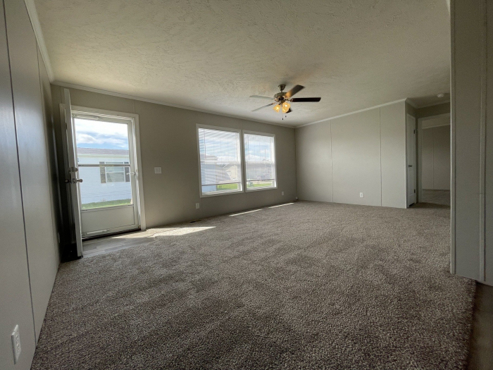 3 Beds, 2 Baths, 1352 Sqft. Sunset Ridge 4