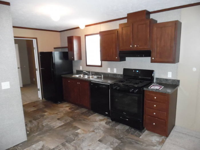Move in Ready!!! All Appliances Included!!! Large Corner Site!!! 1