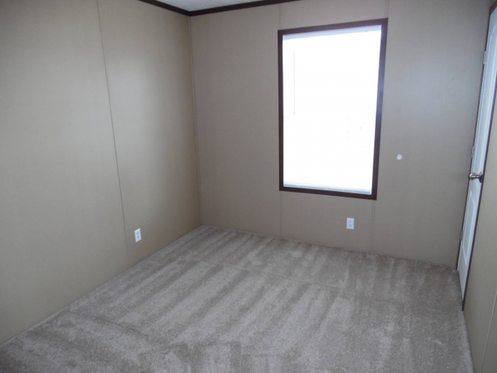 Move in Ready!!! All Appliances Included!!! Large Corner Site!!! 5