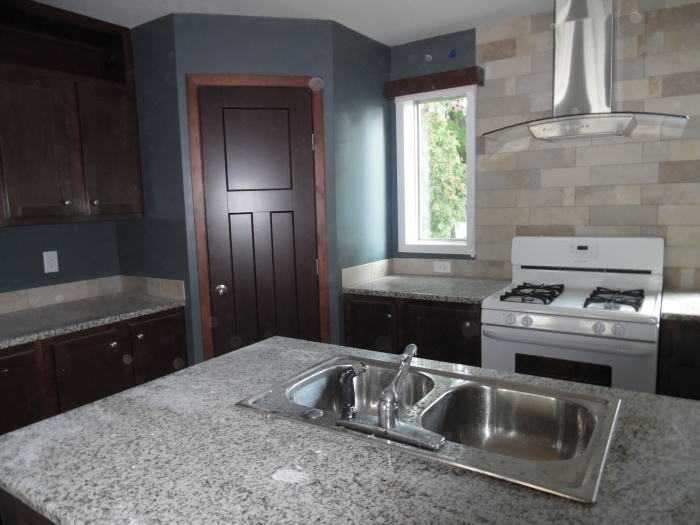 Beautiful Home! Breathtaking Kitchen! Hurry Before It's Gone!! 1