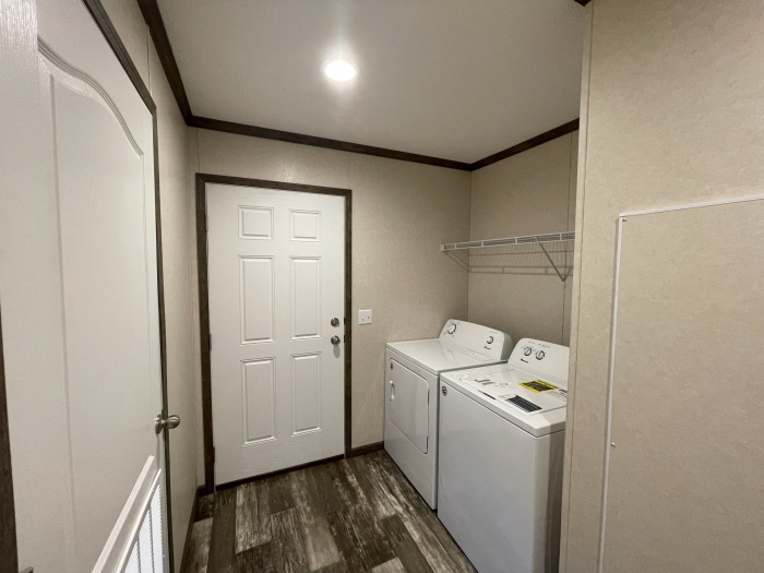 3 Beds, 2 Baths, 1456 Sqft. Apple Carr Village 11