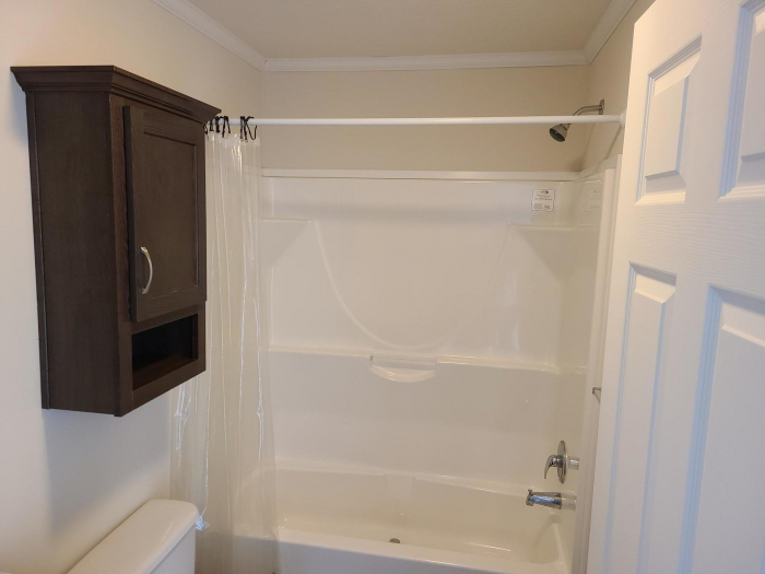 3 Beds, 2 Baths, 1056 Sqft. Shelby Forest 10