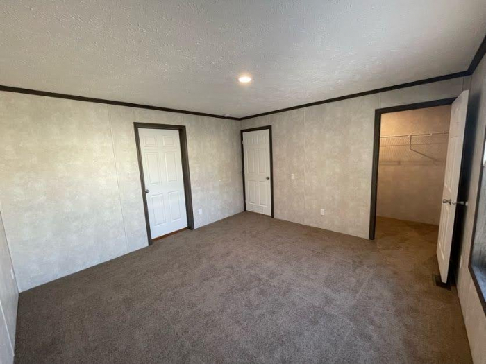 3 Beds, 2 Baths, 1456 Sqft. Apple Carr Village 5