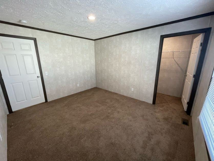 3 Beds, 2 Baths, 1456 Sqft. Apple Carr Village 9