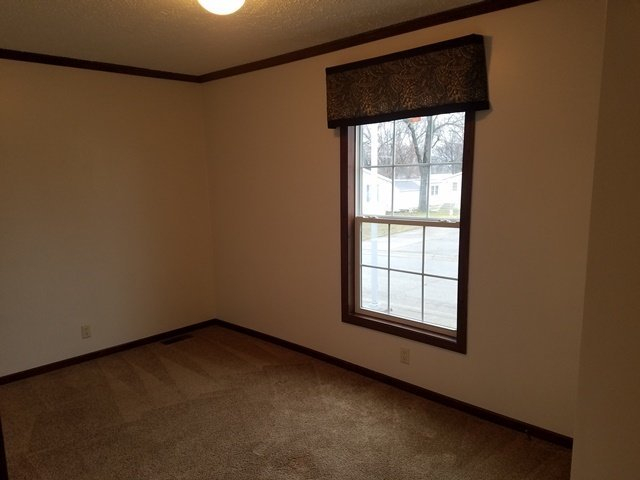 Beautiful 3BD 2BA Home with Full Appliance Package! 13