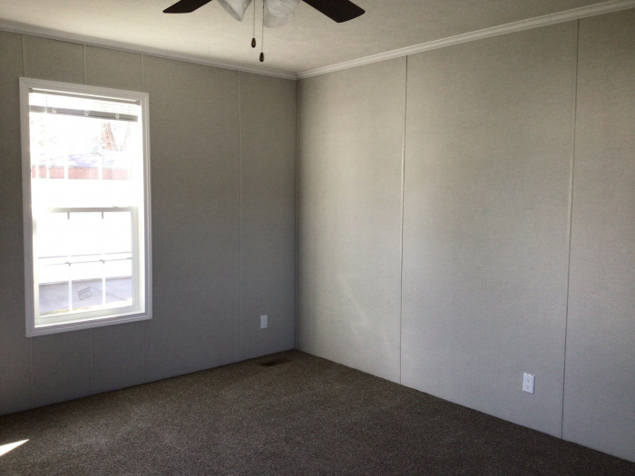 3 Beds, 2 Baths, 1088 Sqft. Brookside Manor 4