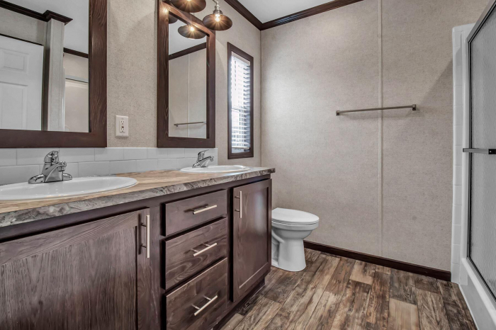3 Beds, 2 Baths, 990 Sqft. Kimberly Estates 10
