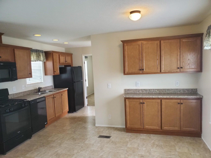 Full appliance package included. 1