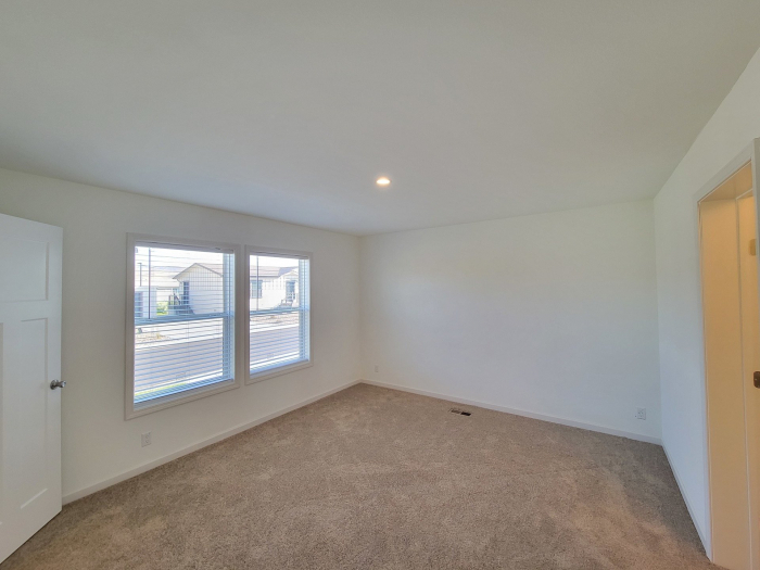 3 Beds, 2 Baths, 1456 Sqft. Smith Creek Crossing 7