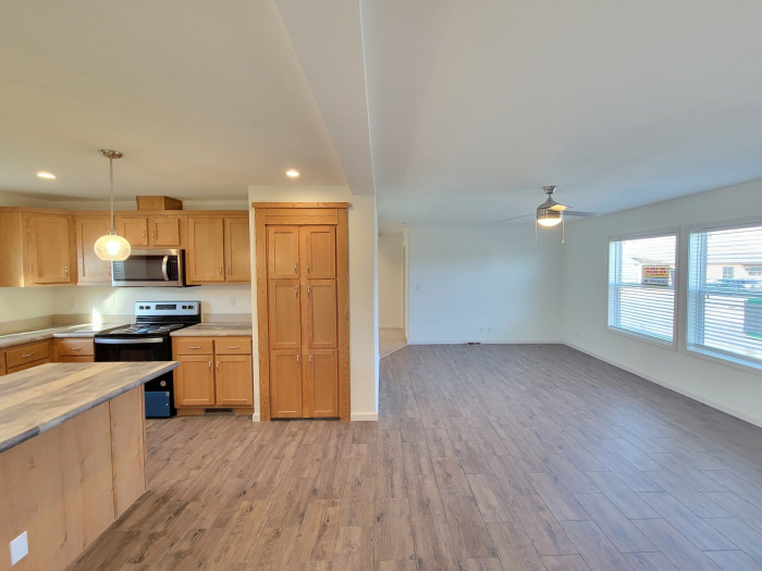 3 Beds, 2 Baths, 1456 Sqft. Smith Creek Crossing 10
