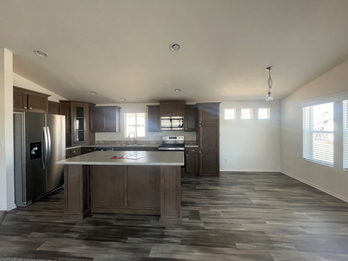 2 Beds, 2 Baths, 1152 Sqft. Lost Dutchman 1