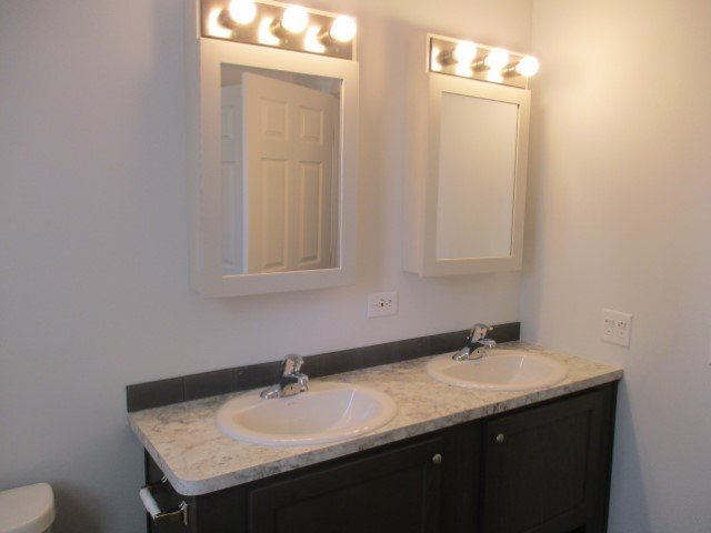 3 Beds, 2 Baths, 1216 Sqft. Four Seasons 4
