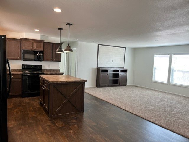 3 Beds, 2 Baths, 1352 Sqft. Buena Vista 10