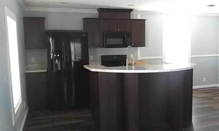 Spacious 3/2 with Porch AND ONE MONTH FREE RENT! 2