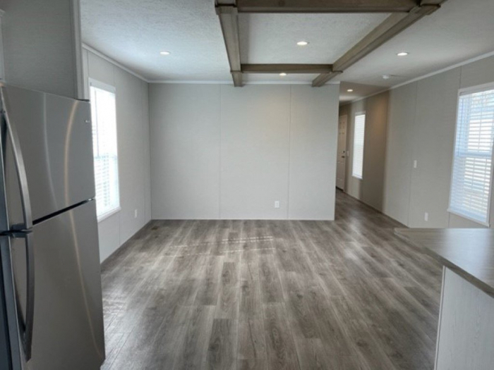 2 Beds, 2 Baths, 1020 Sqft. Apple Creek 4