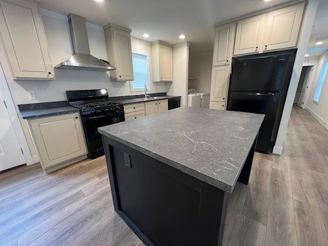3 Beds, 2 Baths, 1056 Sqft. Clear Water 1