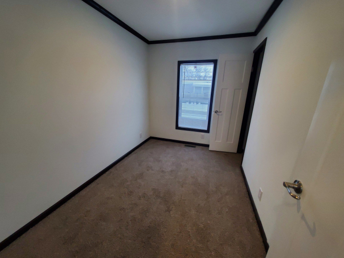 3 Beds, 2 Baths, 990 Sqft. Meadowbrook Estates 6