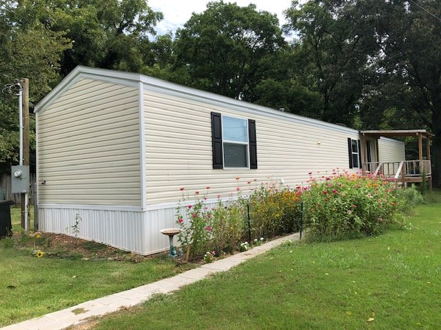 3 Bedroom, 2 Bath 14 X 76 Clayton Glory Mobile Home. Purchased new 11/13/21 - one non-smoking owner. 17