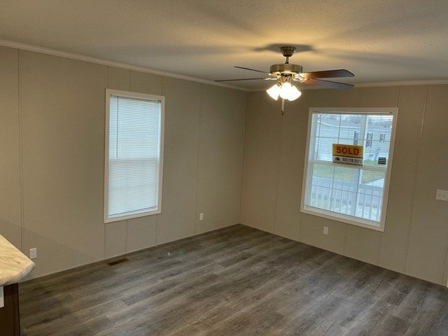 2 Beds, 2 Baths, 1216 Sqft. Hawaiian Gardens/Holly Village 7