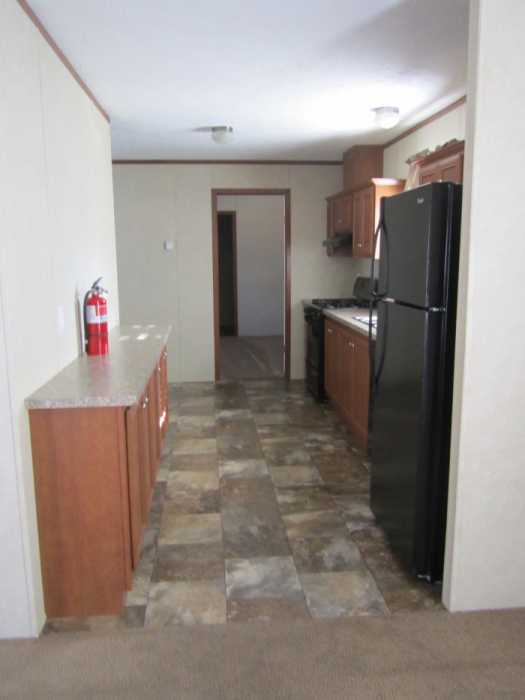 Plenty of cabinets!! 2