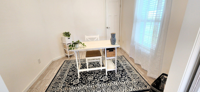 3 Beds, 2 Baths, 1456 Sqft. Royal Palm Village 7