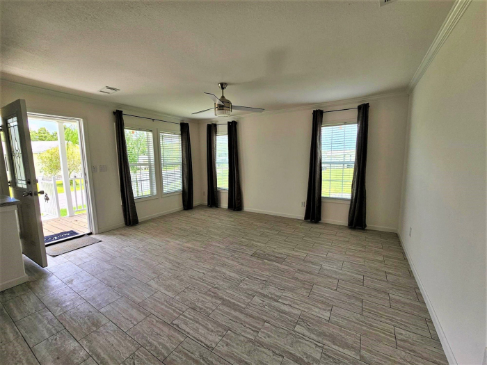 3 Beds, 2 Baths, 1352 Sqft. Royal Palm Village 4