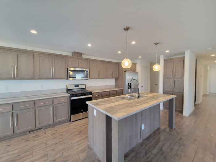 3 Beds, 2 Baths, 1560 Sqft. Smith Creek Crossing 5