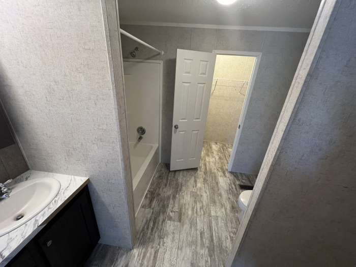 $499 Moves you in and free rent until May 1, 2019 10