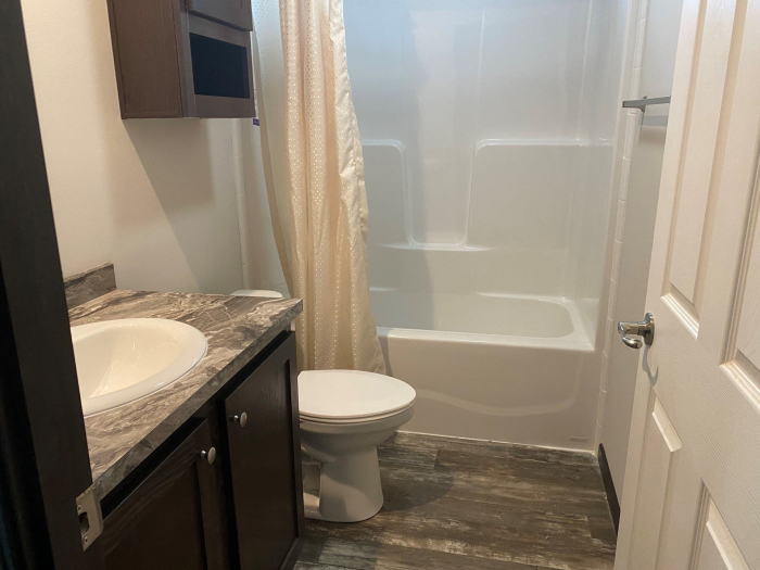 3 Beds, 2 Baths, 1456 Sqft. Scio Farms 9