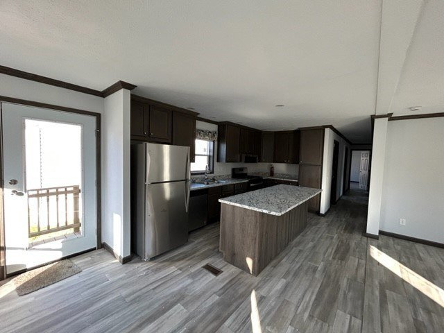 3 Beds, 2 Baths, 1440 Sqft. Byron Center 5