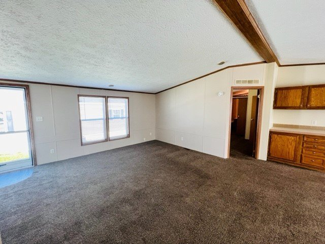 Price Reduced on this 2002 Double Wide Beauty! 5