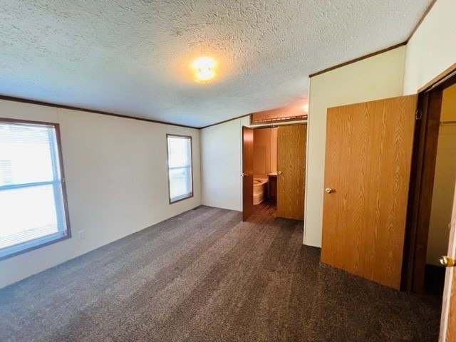 Price Reduced on this 2002 Double Wide Beauty! 9
