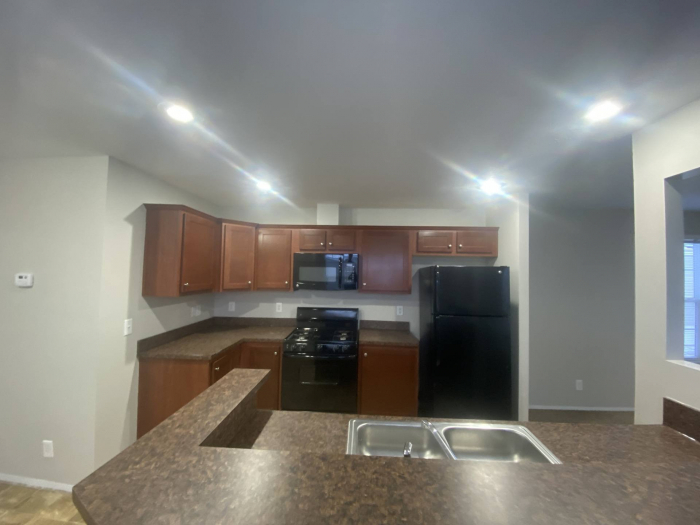 3 Beds, 2 Baths, 1216 Sqft. White Lake 17
