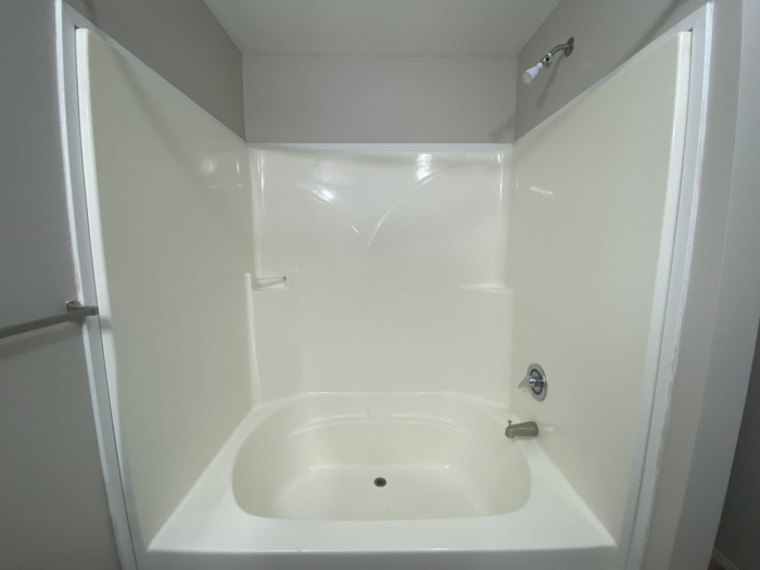 3 Beds, 2 Baths, 1216 Sqft. White Lake 16