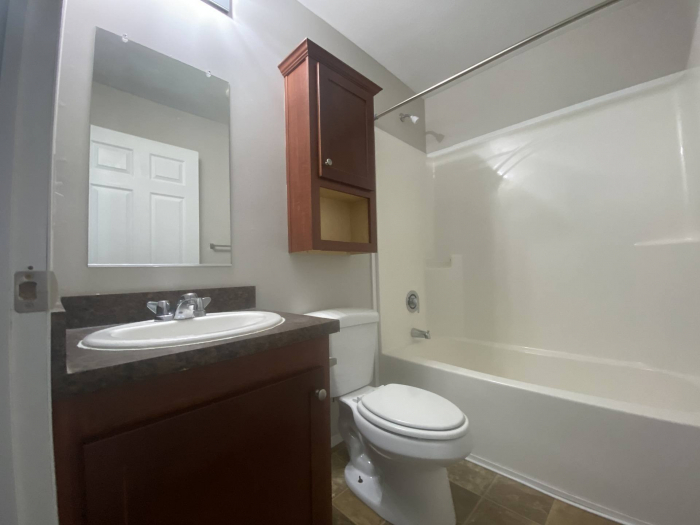 3 Beds, 2 Baths, 1216 Sqft. White Lake 25
