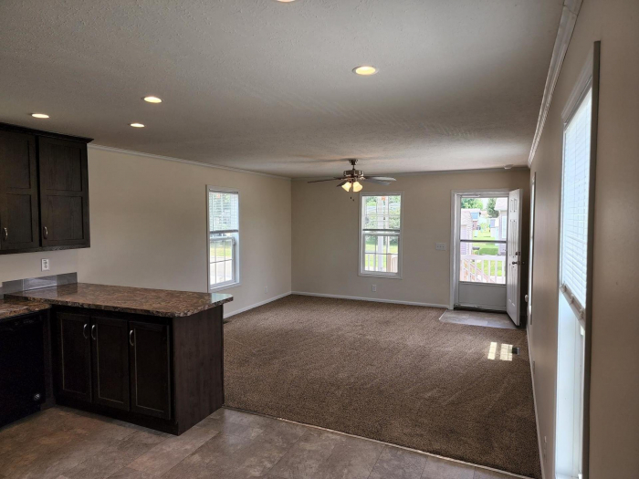 3 Beds, 2 Baths, 960 Sqft. Shelby Forest 4
