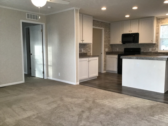 3 Beds, 2 Baths, 1320 Sqft. Autumn Ridge 8