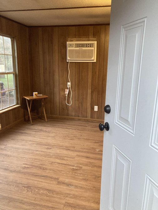 Charming house in country setting 1