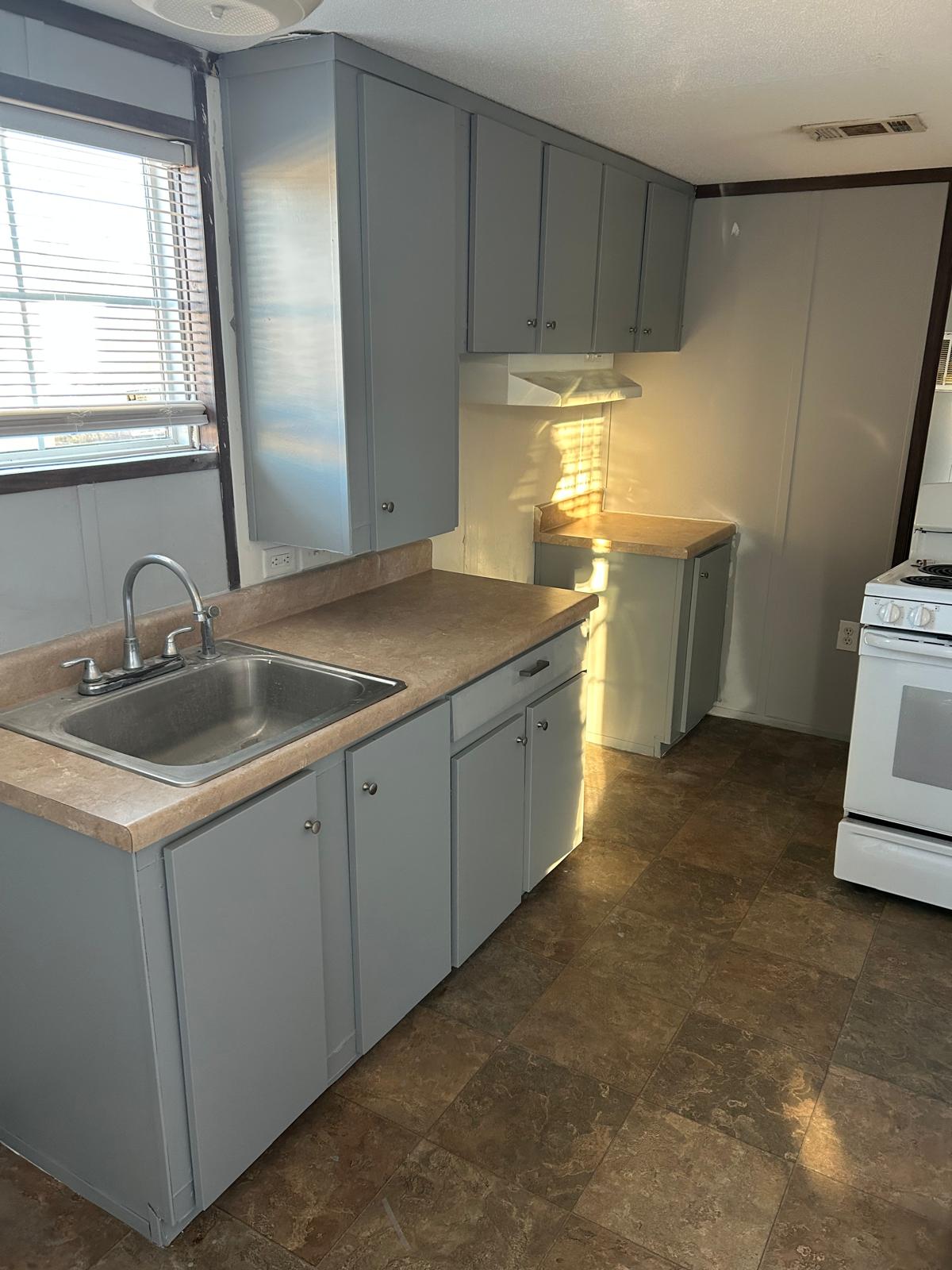 KISS YOUR LANDLORD GOODBYE!! NO BANK QUALIFYING! 1