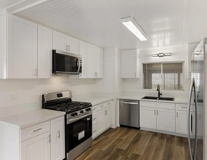 Upgraded Vista Oasis | 55+ Community, Fresh Exterior & Custom Sunroom 9