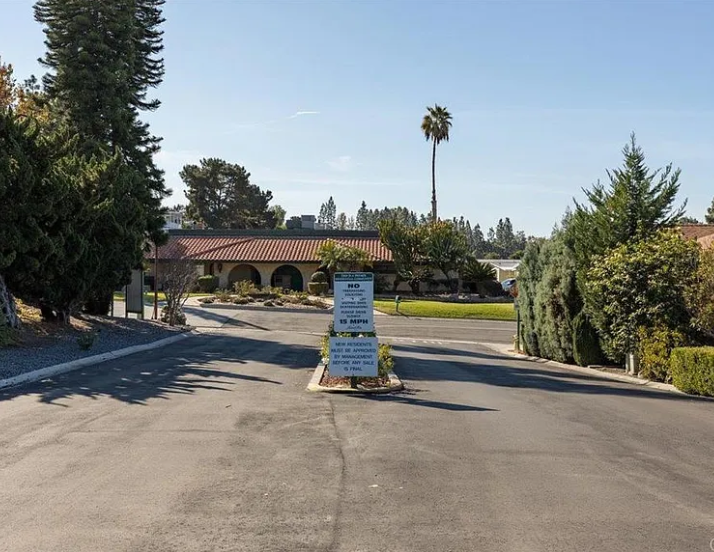 Upgraded Vista Oasis | 55+ Community, Fresh Exterior & Custom Sunroom 18